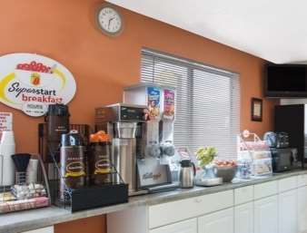 Motel Super 8 By Wyndham Salem Va Restaurant photo